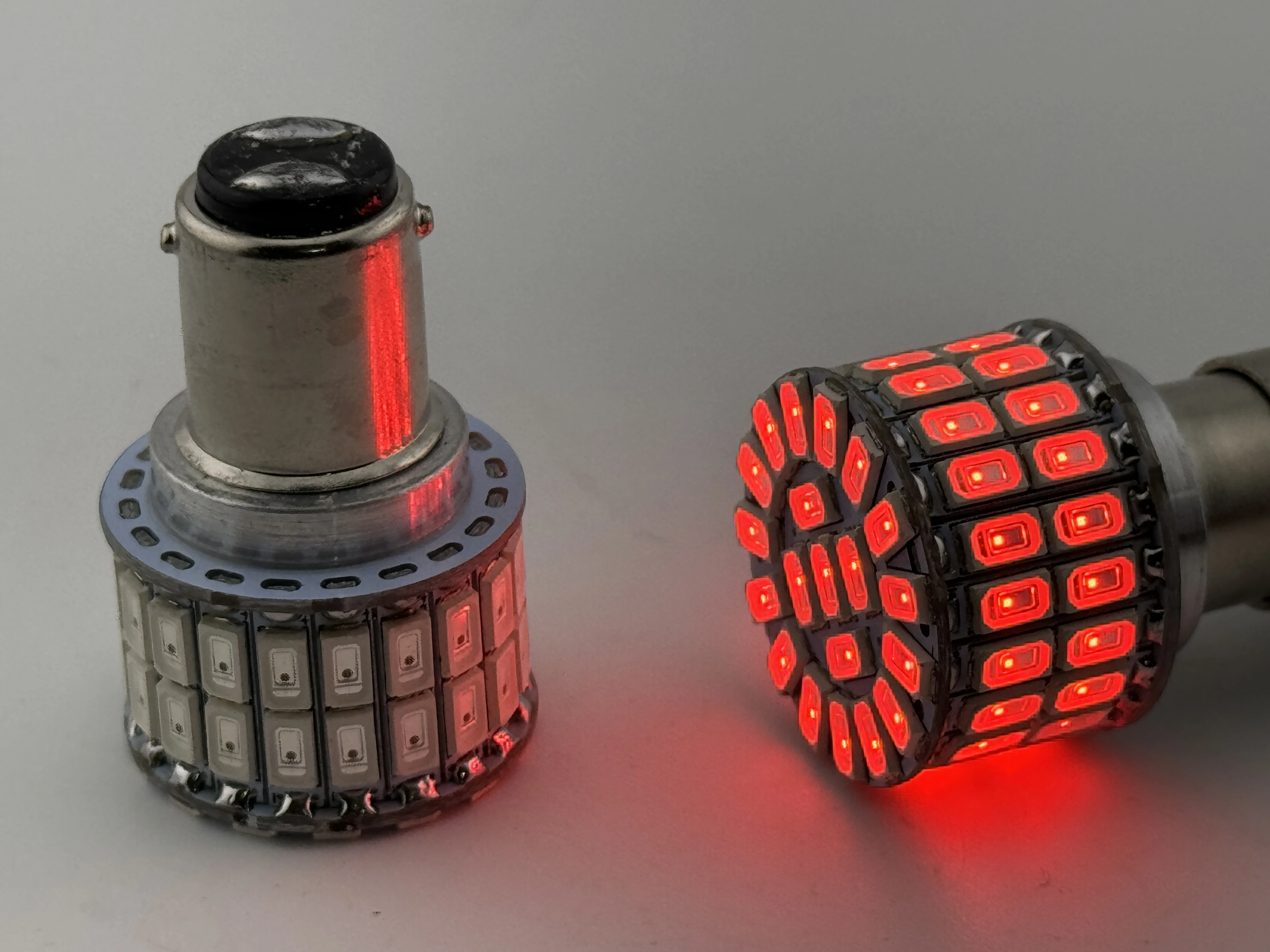 Rebaydo™ BA15D 1158 12 Volt 60 SMD 5730 Dual Filament Reduced Profile	