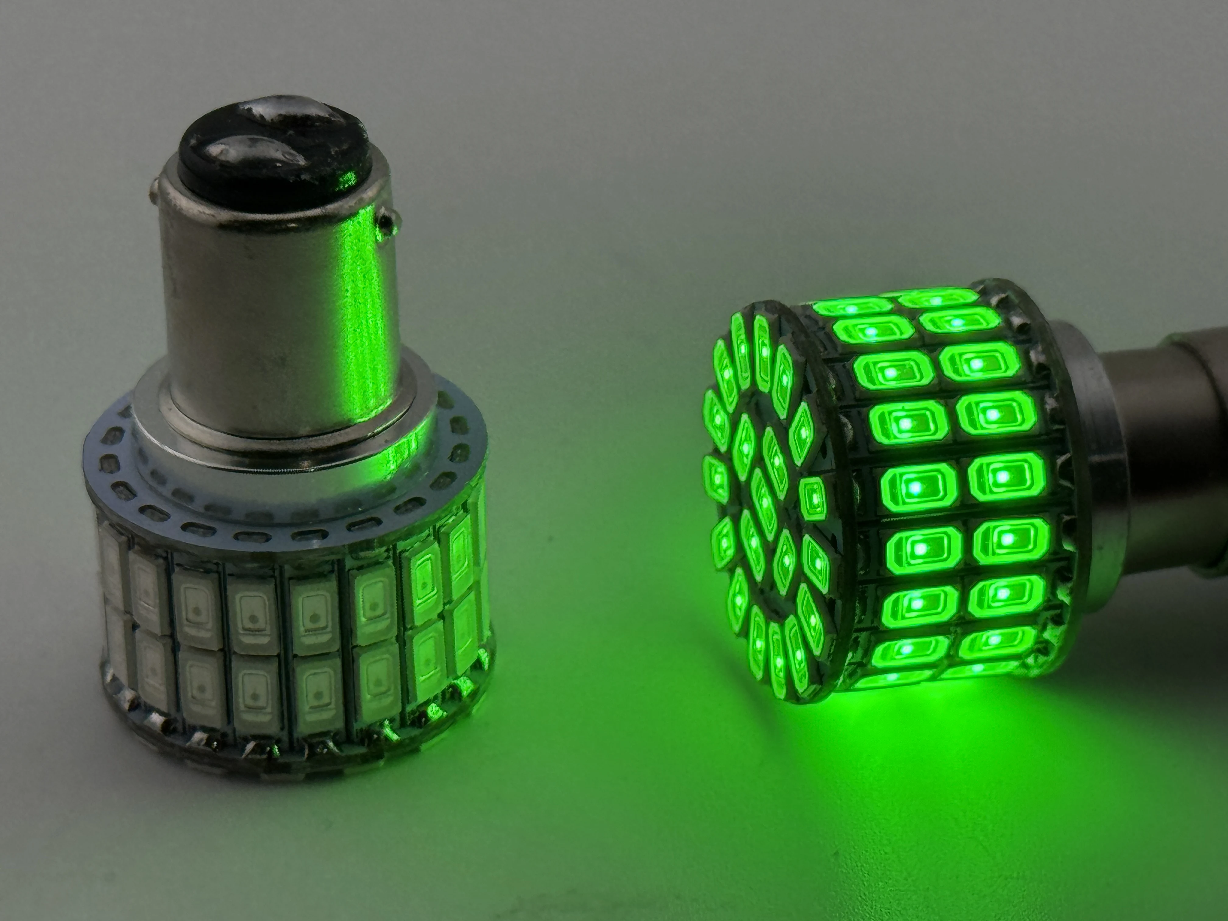 Rebaydo™ BA15D 1158 12 Volt 60 SMD 5730 Dual Filament Reduced Profile	