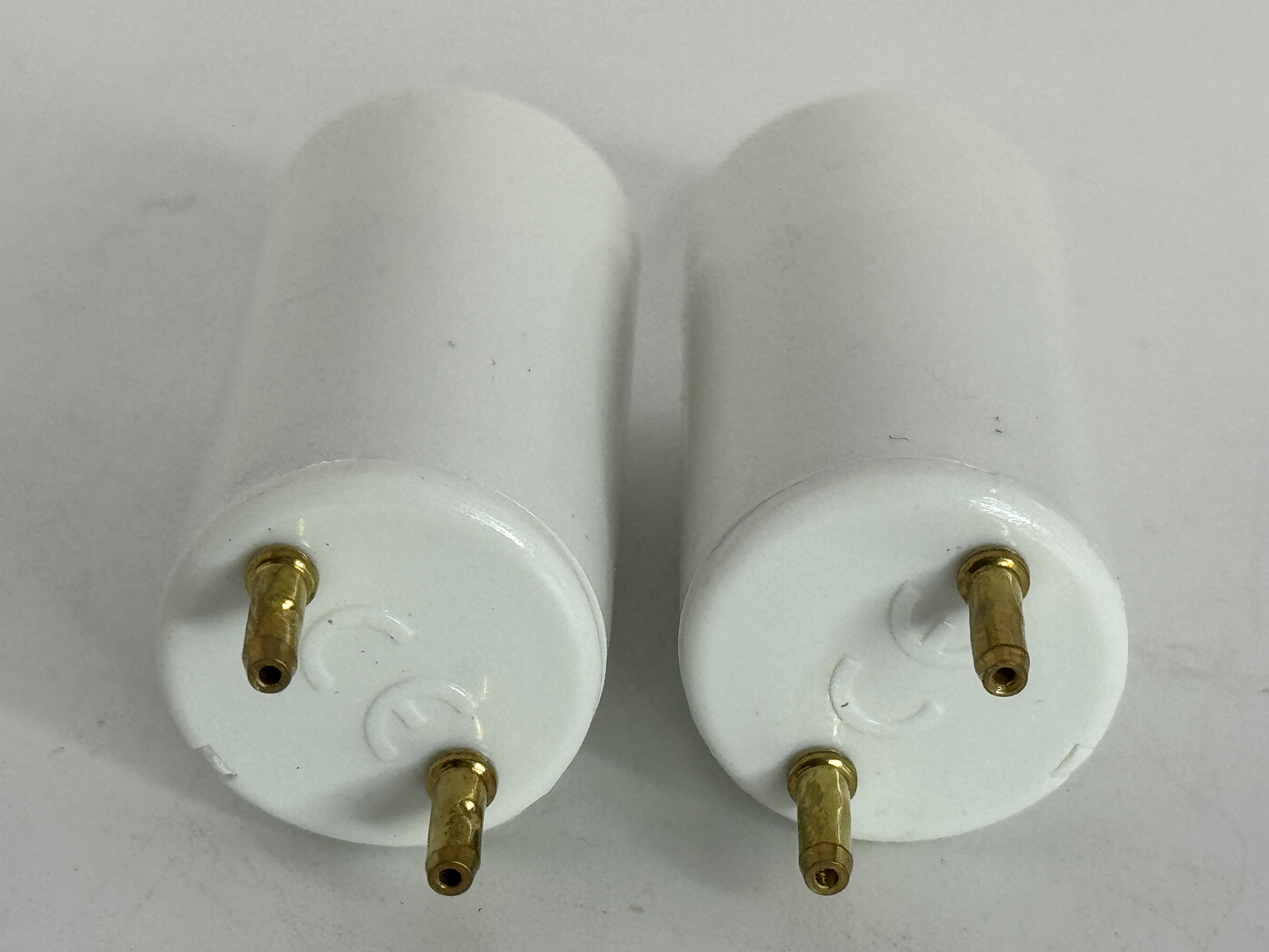 T8 T12 G13 male T5 bi-pin female Converter Adapter (Pair) 