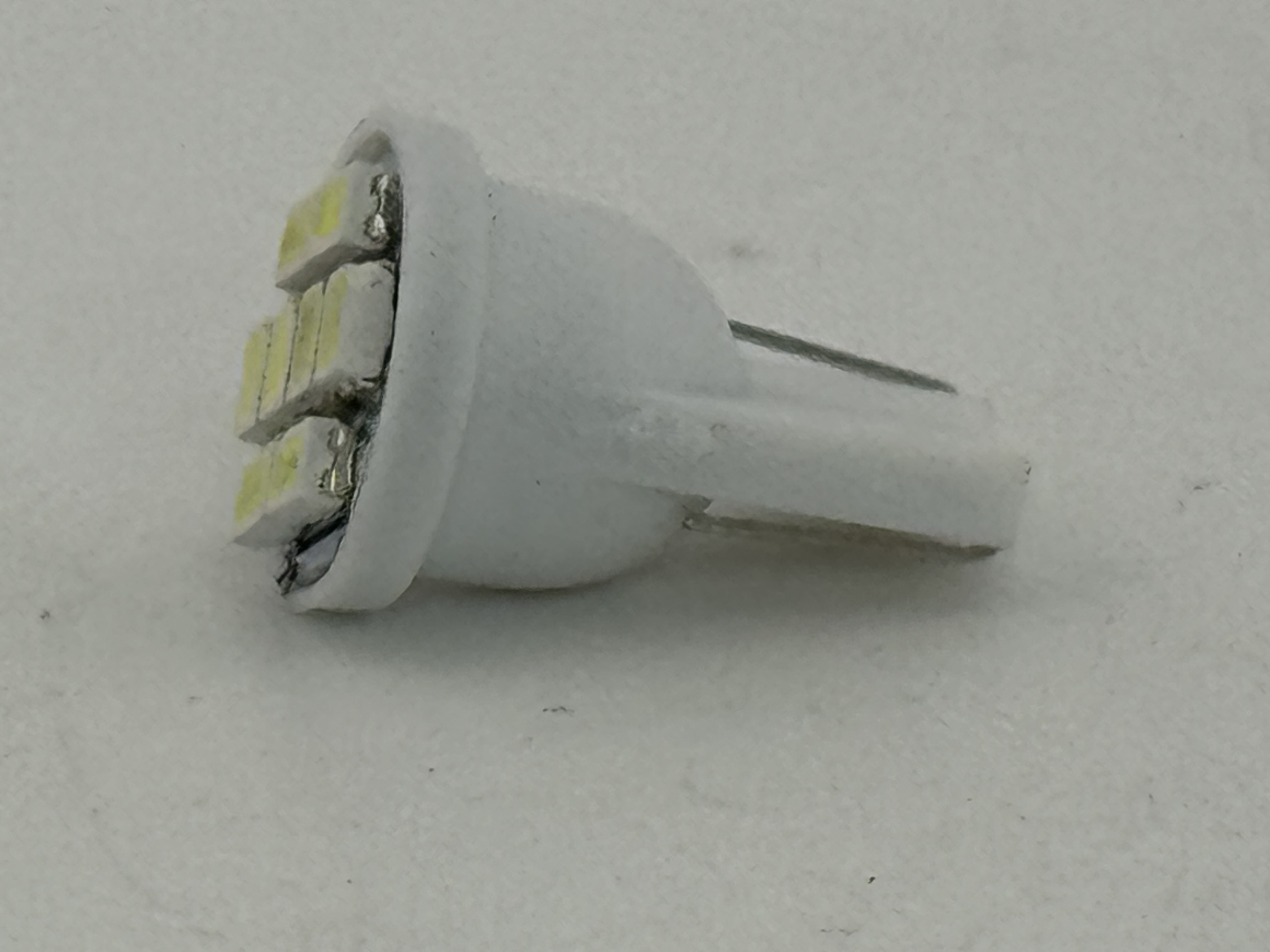 T10 Wedge 8 1210 SMD 12 Volt DC Forward Firing LEDs Product 47561