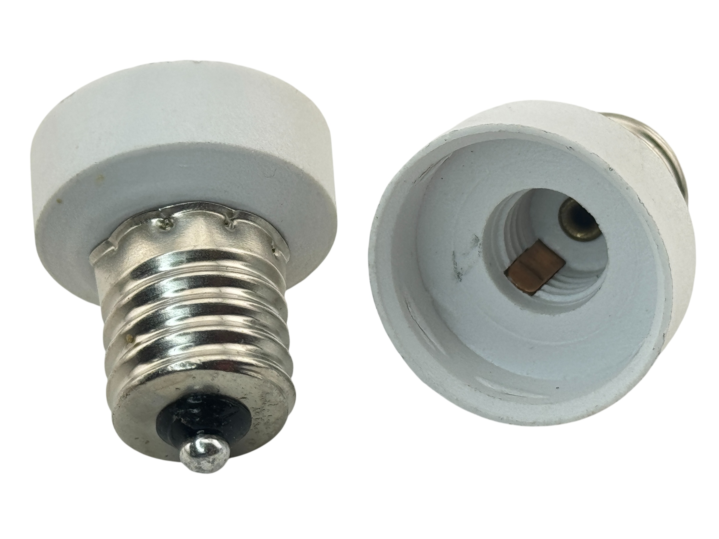 Rebaydo 2pcs E17 Male to E11 Female Screw Base Converter Adapter